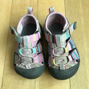 Keen Girl Shoes